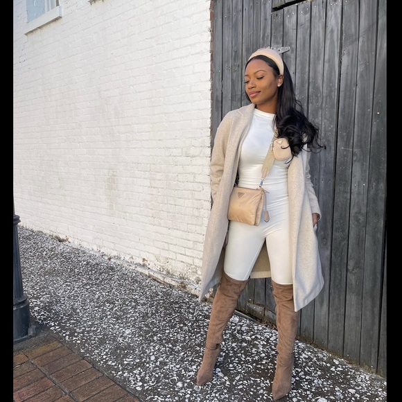 Authentic Prada Nylon Re-Edition 2000 Shoulder Bag with matching headband - Picture 11 of 16